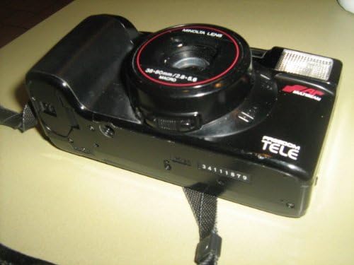 Многолучевая 35-мм камера Minolta Freedom Tele AF с макрообъективом 38-80 мм/2.8-5.6